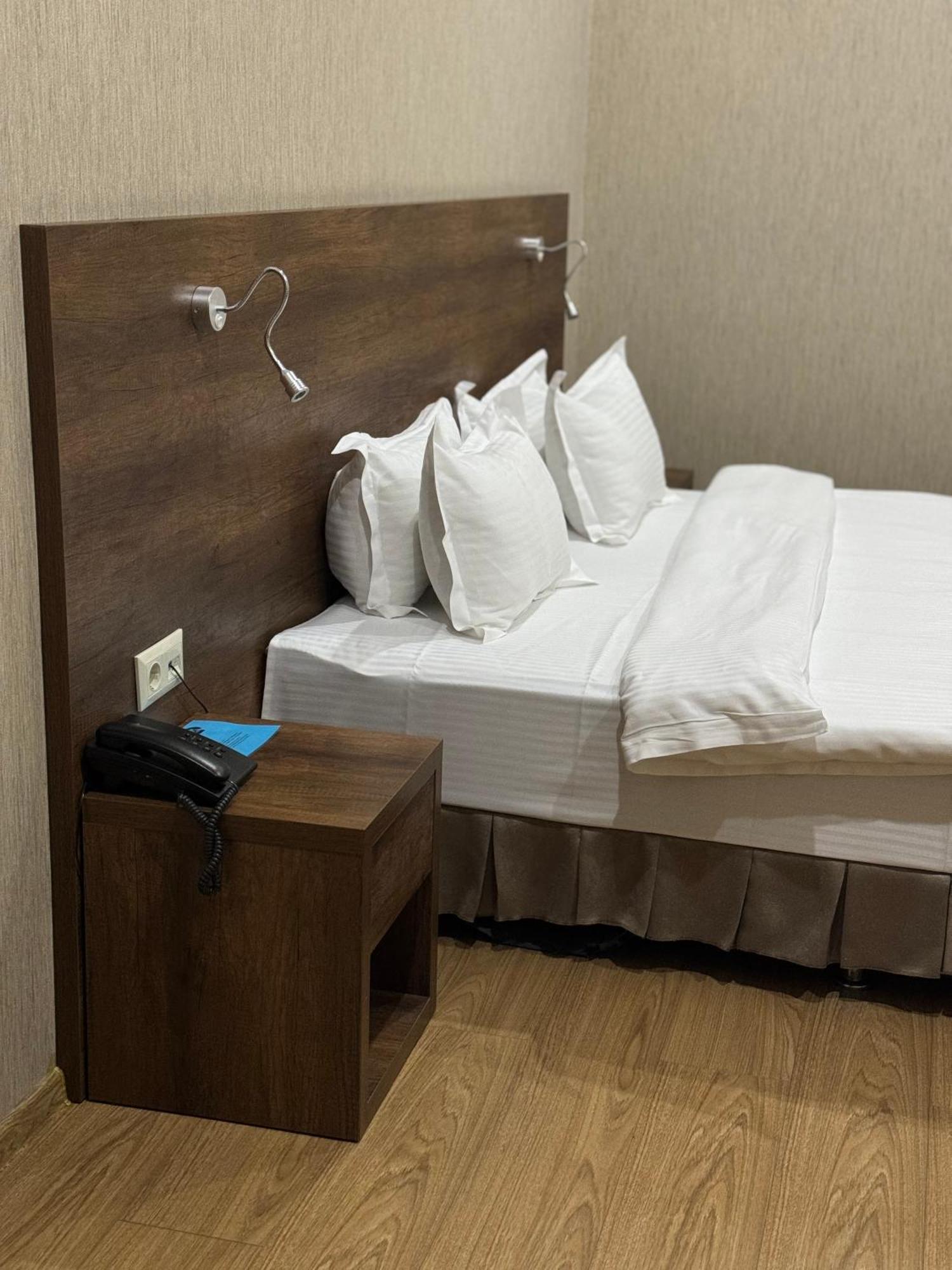Hotel Metekhi Line Tiflis Dış mekan fotoğraf